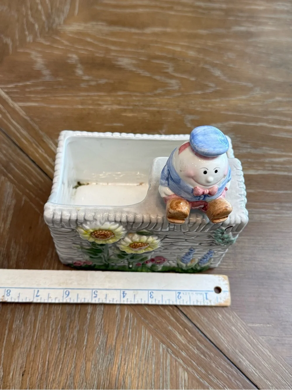 LBK Ceramic Humpty Dumpty Planter Flower Pot plays music Tested Works